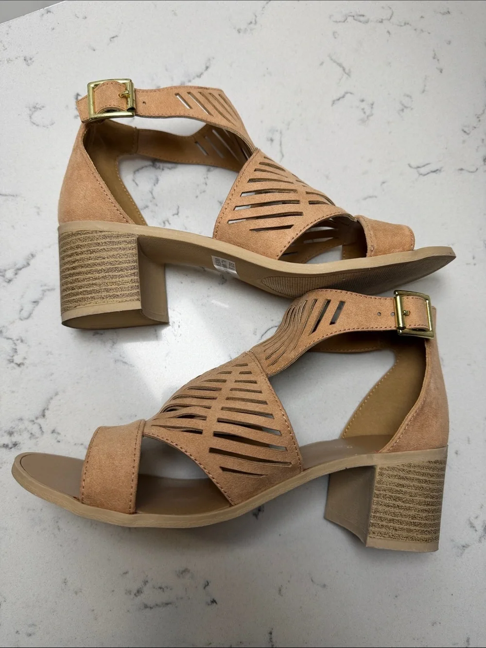 New Qupid Tan Suede Cutout Block Heel Sandals with Gold Buckle Size 9
